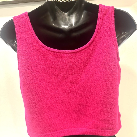 St. John Couture Vintage Crop Sweater Tank - Picture 6 of 8